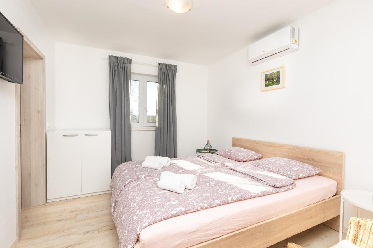 Apartments Brig Perfect Countryside Holiday! كرك المظهر الخارجي الصورة