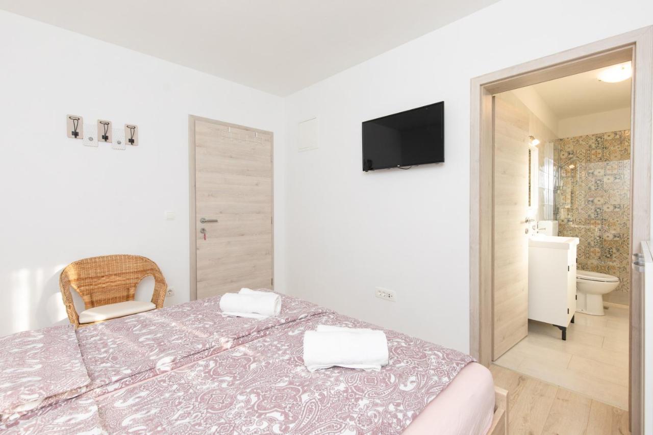Apartments Brig Perfect Countryside Holiday! كرك المظهر الخارجي الصورة
