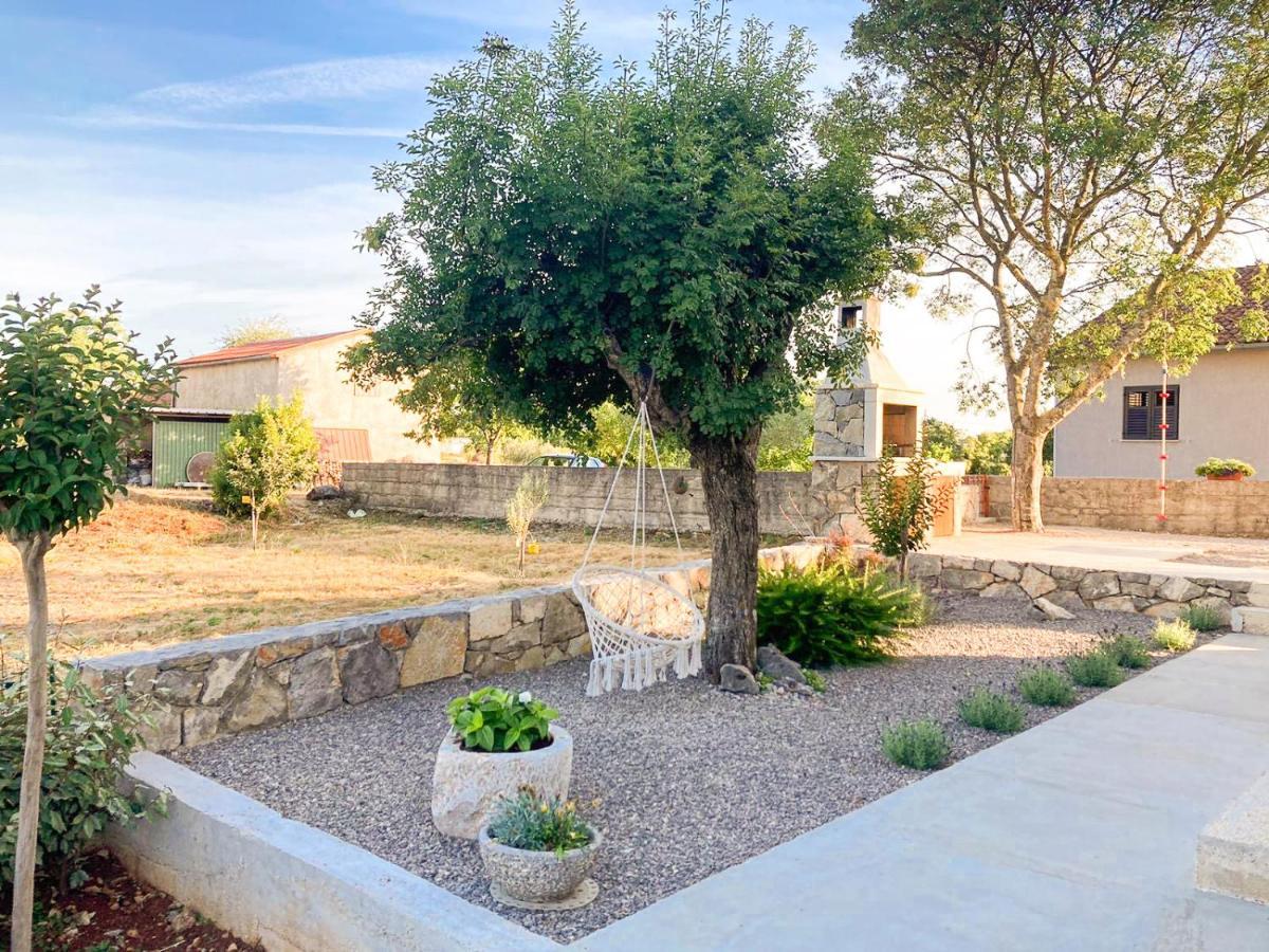 Apartments Brig Perfect Countryside Holiday! كرك المظهر الخارجي الصورة