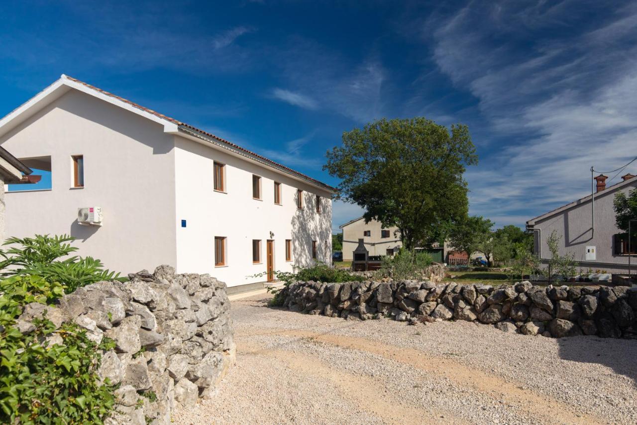 Apartments Brig Perfect Countryside Holiday! كرك المظهر الخارجي الصورة