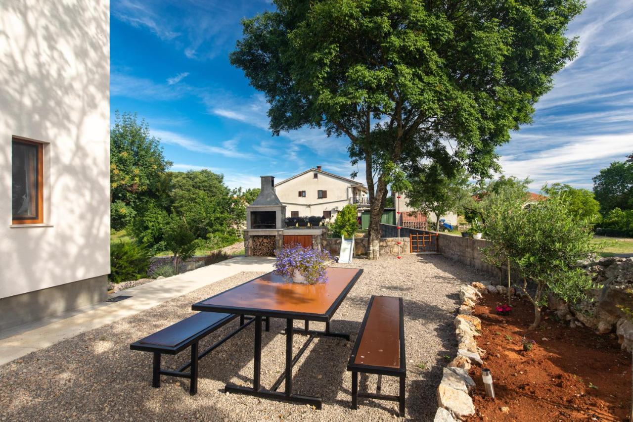 Apartments Brig Perfect Countryside Holiday! كرك المظهر الخارجي الصورة